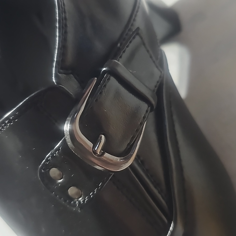 Pierre Dumas Flexible Heels - Picture 10 of 10